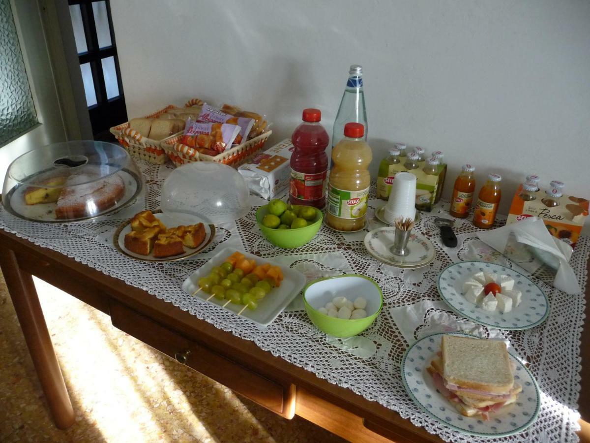 B&B Selisa 贝内瓦吉恩纳 外观 照片